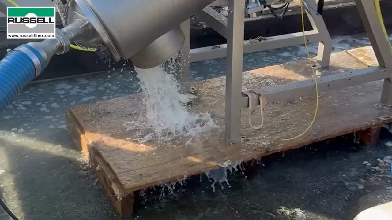 Industrial separation of food solids from wastewater