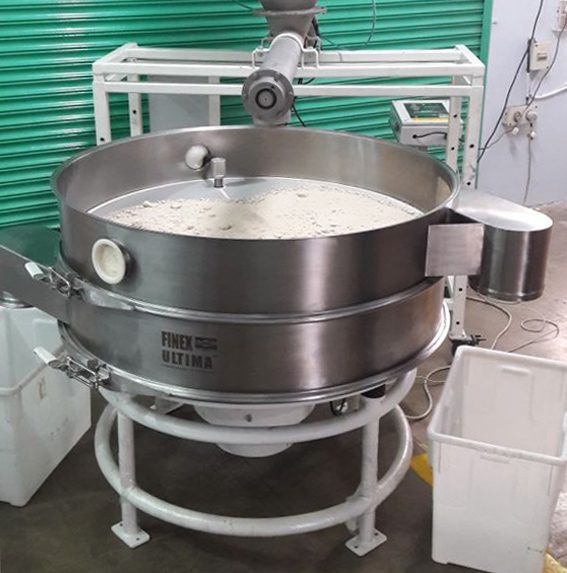 Sieving machine for dry mango powders
