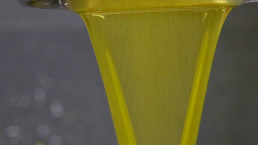 Filtering coconut oil with our self-cleaning filters