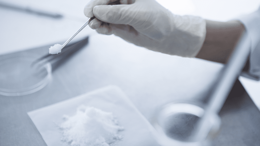 Pharmaceutical powder sieving