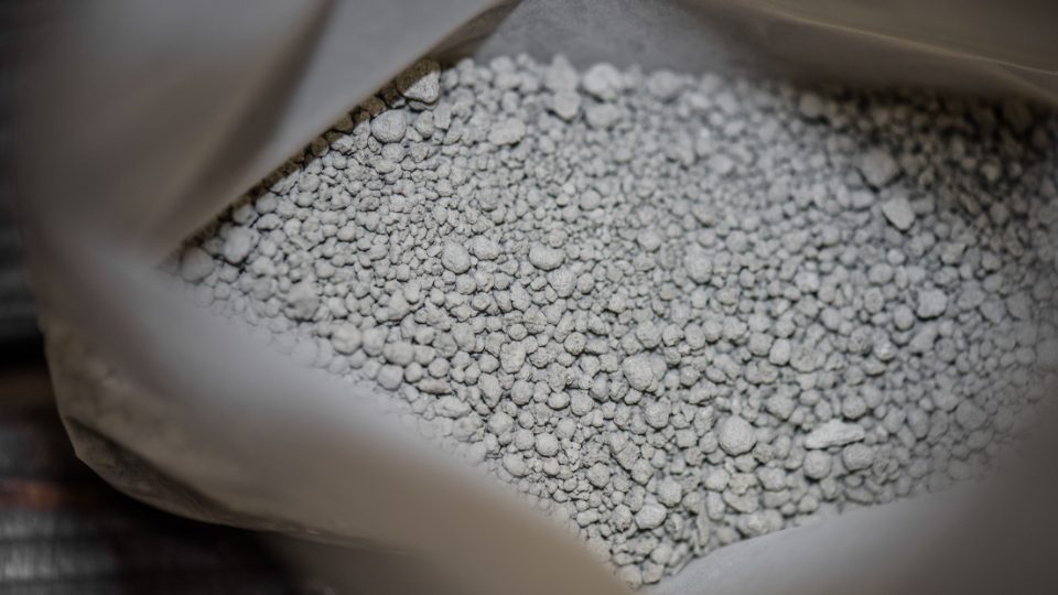 separating attapulgite clay