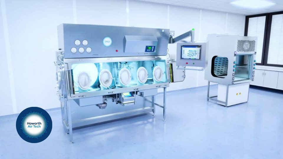 Pharmaceutical sieving with vacuum conveying