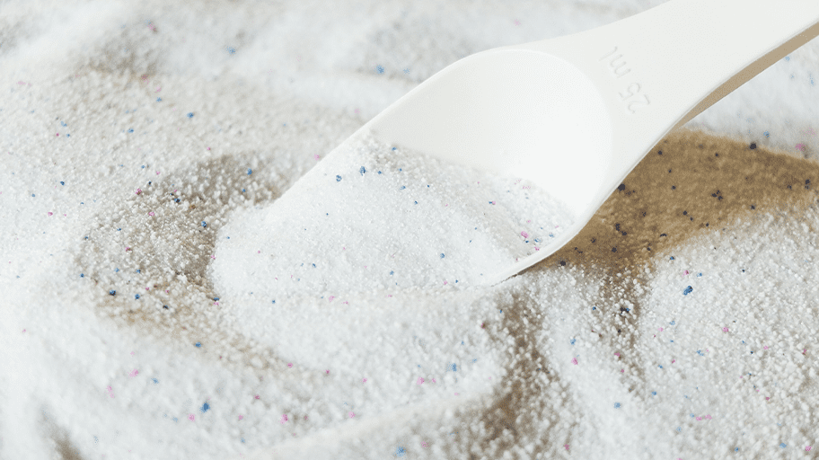 Sieving detergent powders and granules